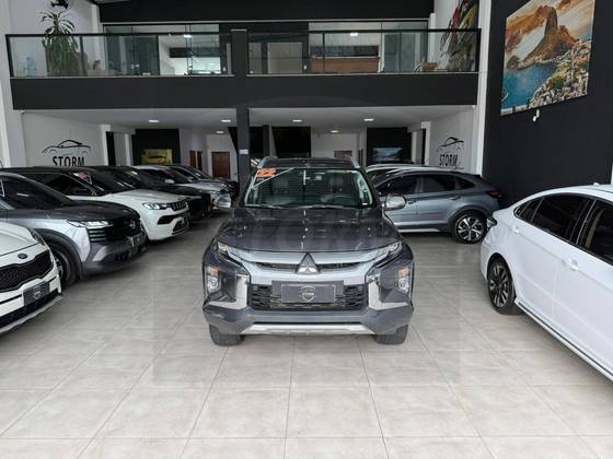 MITSUBISHI L200 TRITON 2.4 16V TURBO DIESEL SPORT HPE-S CD 4P 4X4 AUTOMÁTICO MITSUBISHI L200 TRITON 2.4 16V TURBO DIESEL SPORT HPE-S CD 4P 4X4 AUTOMÁTICO